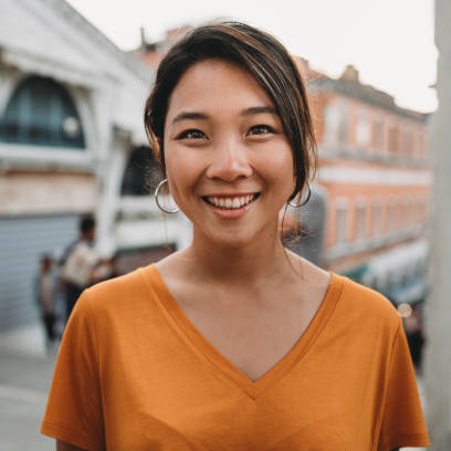 Chị Hương